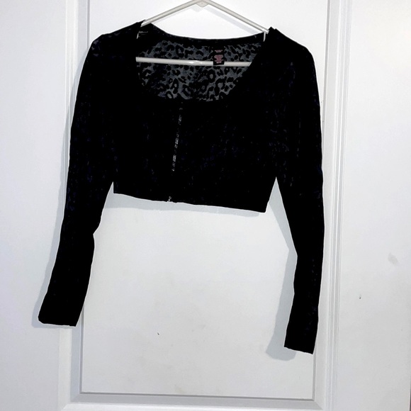 Victoria's Secret Tops - Black leopard and lace crop zip up